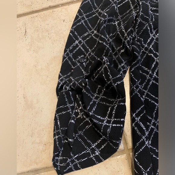 Kim Rogers Curvy Lattice Print Blouse - Black & White, Size 2X - Picture 6 of 7